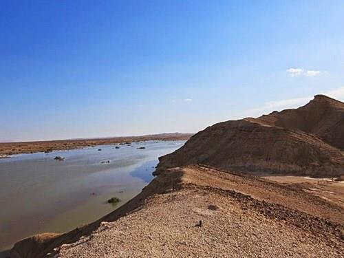 דרכים במדבר